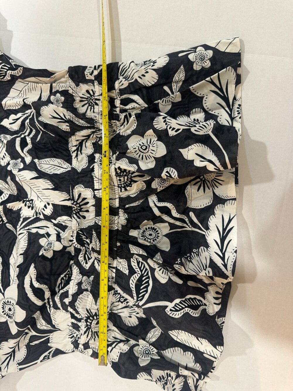 Anthropologie Black White Floral Somerset Peplum Blouse Short Sleeve Top Size L - Picture 11 of 12